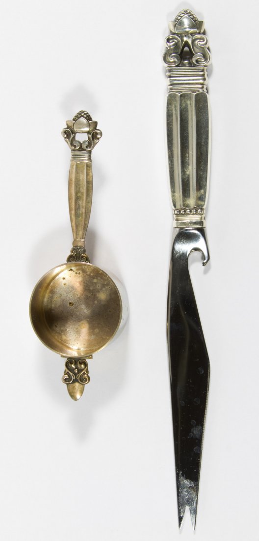 George Jensen 'Acorn' Sterling Silver Barware: George Jensen 'Acorn' Sterling Silver Barware Including a cheese knife and a jigger marked 662B to the underside; together with felt sleeves Length: 8.25 inches (longest) Weight: 1.48 ozt. (not includ