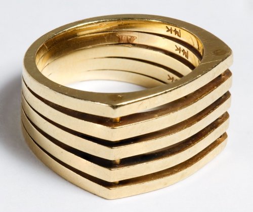 14k Gold Stacked Band Ring: 14k Gold Stacked Band Ring Having five bands; marked inside band Size: 5.5 Weight: 5.03 dwts. Category: Jewelry & Timepieces > 14k Gold Shipping Status: Leonard Auction, Inc. will directly ship via US