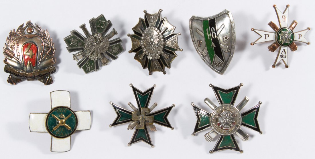 Post World War I Era Polish Artillery Medal Assortment: Post World War I Era Polish Artillery Medal Assortment Eight medals dated 1919, 1920, 1921 and 1923; one 1920 medal has stamped 'NB' mark on the back Width: 1.75 inches (widest) Category: Military & W