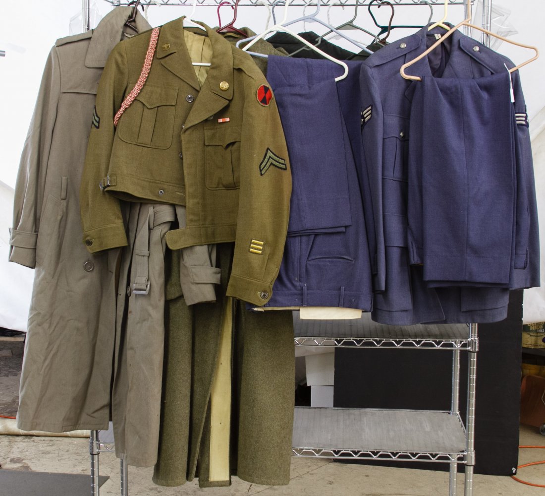 Korean War Era Military Jacket and Pants Assortment: Korean War Era Military Jacket and Pants Assortment Eight items including four pants and four jackets; two jackets have patches on them Length: 42.00 inches, Width: 15.50 inches (longest jacket) Categ