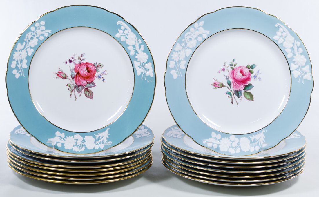 Copeland Spode 'Old Colony Rose' Plate Assortment: Copeland Spode 'Old Colony Rose' Plate Assortment Sixteen dinner plates Diameter: 10.50 inches Category: Porcelain & Ceramics > Spode Shipping Status: Due to size, weight, value or shipping complexity