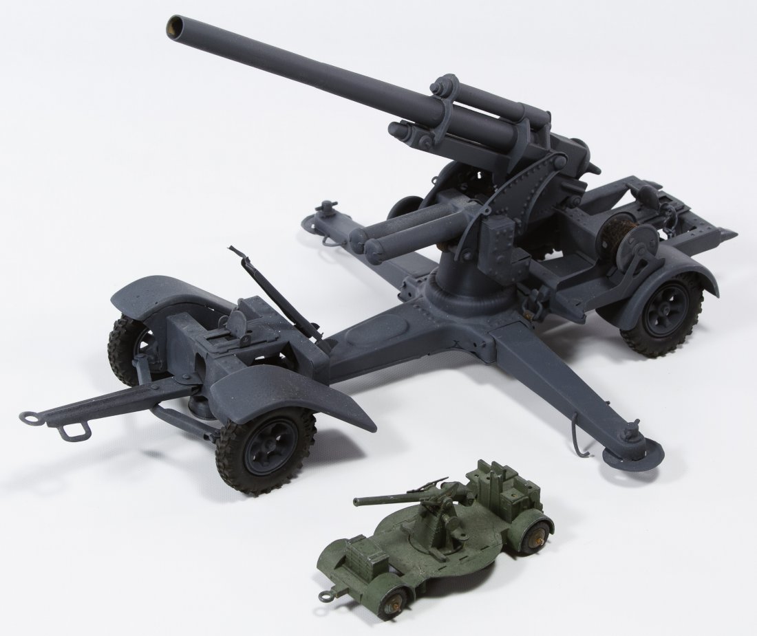 Lineol and Dinkey Toys Metal Cannons: Lineol and Dinkey Toys Metal Cannons Two cannons with stamped maker marks Length: 15.00 inches (longest) Category: Toys and Dolls > Vintage Toys Shipping Status: Due to size, weight, value or shipping
