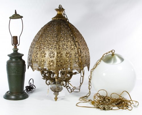Nippon Ceramic Table Lamp: Nippon Ceramic Table Lamp c.1910, having bronze style finish on the ceramic 'Nippon' marked lamp base, numbered 188, stamped character marks to the underside, rooster motif, electrified at a later dat