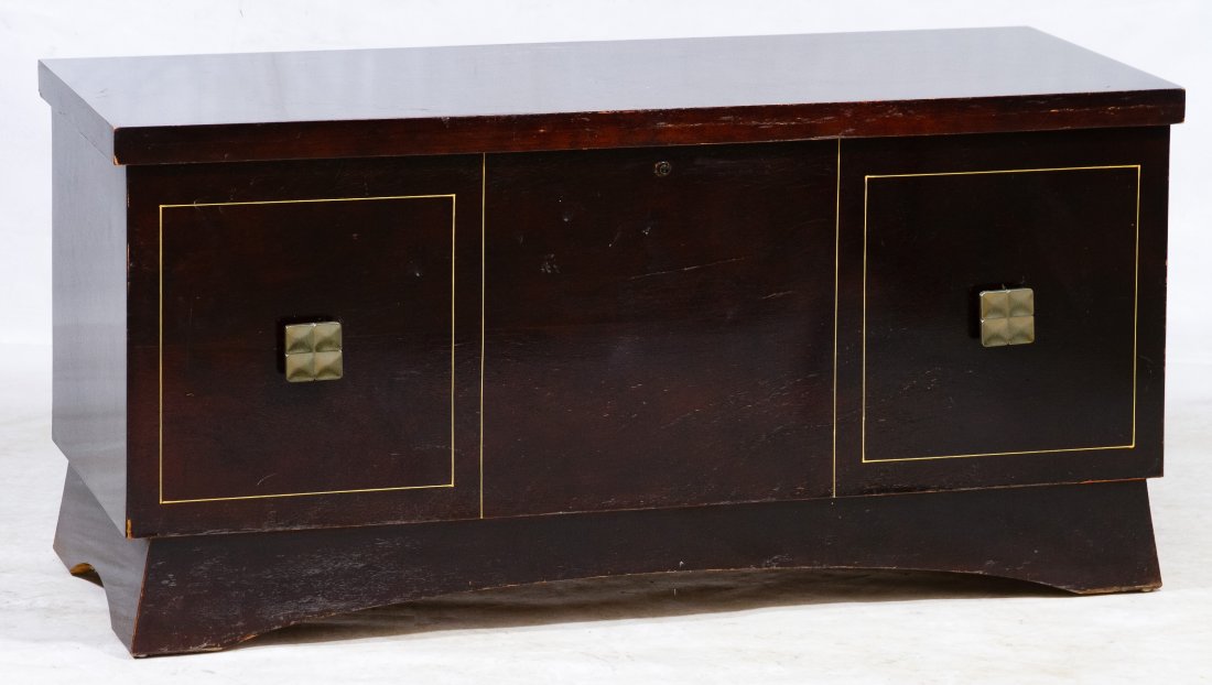 Mid-Century Modern Mahogany Cedar Chest By Roos: Mid-Century Modern Mahogany Cedar Chest By Roos Hinged top Roos 'Sweatheart' chest with lock and key Height: 21.00 inches, Width: 44.50 inches, Depth: 18.50 inches Category: Furniture > Mid-Century Mo