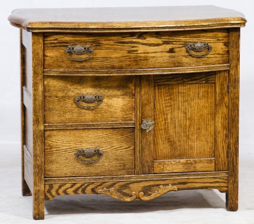 Oak Commode Cabinet: Oak Commode Cabinet Having a single drawer over a door and two smaller drawers Height: 28.00 inches, Width: 35.50 inches, Depth: 19.00 inches Category: Furniture > American Shipping Status: Due to siz