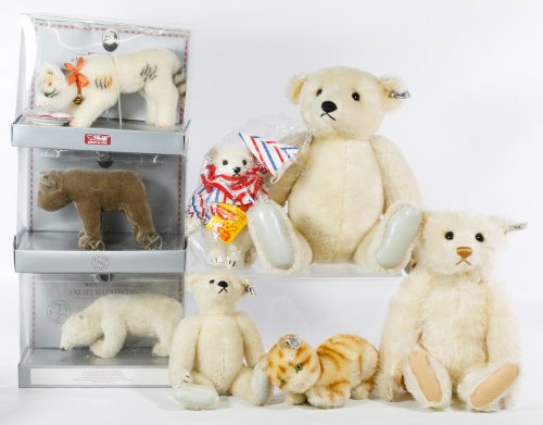Steiff 'Museum Collection' Plush Animal Assortment: Steiff 'Museum Collection' Plush Animal Assortment Including a bear on wheels, a polar bear and a cat in original boxes, two white bears #158, a white bear #406126, a cat #146 and clown bear #152 Heig