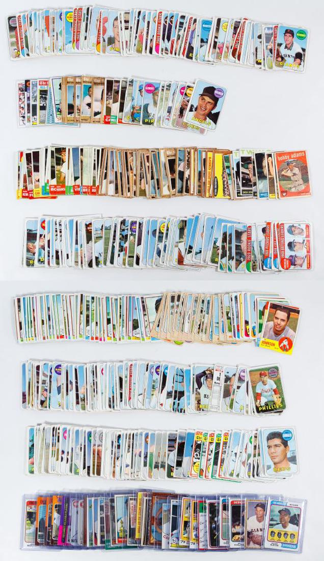 Baseball Trading Card Assortment: Baseball Trading Card Assortment Approximately (200) cards from 1960's-1970's with examples from Carlton Fisk, Bobby Adams, Ron Fairly and Dalton Jones Category: Collectibles > Sports Shipping Status: