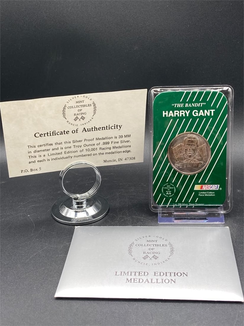 Harry Gant One Troy Ounce Silver Medallion: Harry Gant one Troy ounce pure .999 silver medallion with certificate of authenticity. Portrait relief front and "Mr September" back. Coin has some tarnish but is in good condition, sealed in original