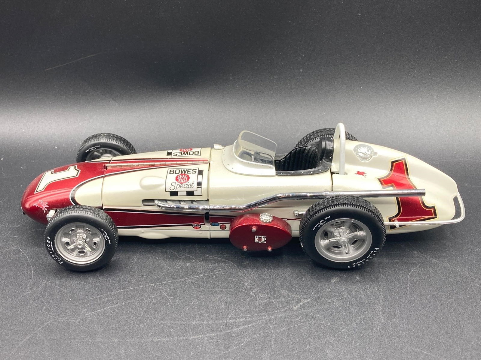 カルーセル ワトソンロードスター1/18 （1/18 Carousel 1961