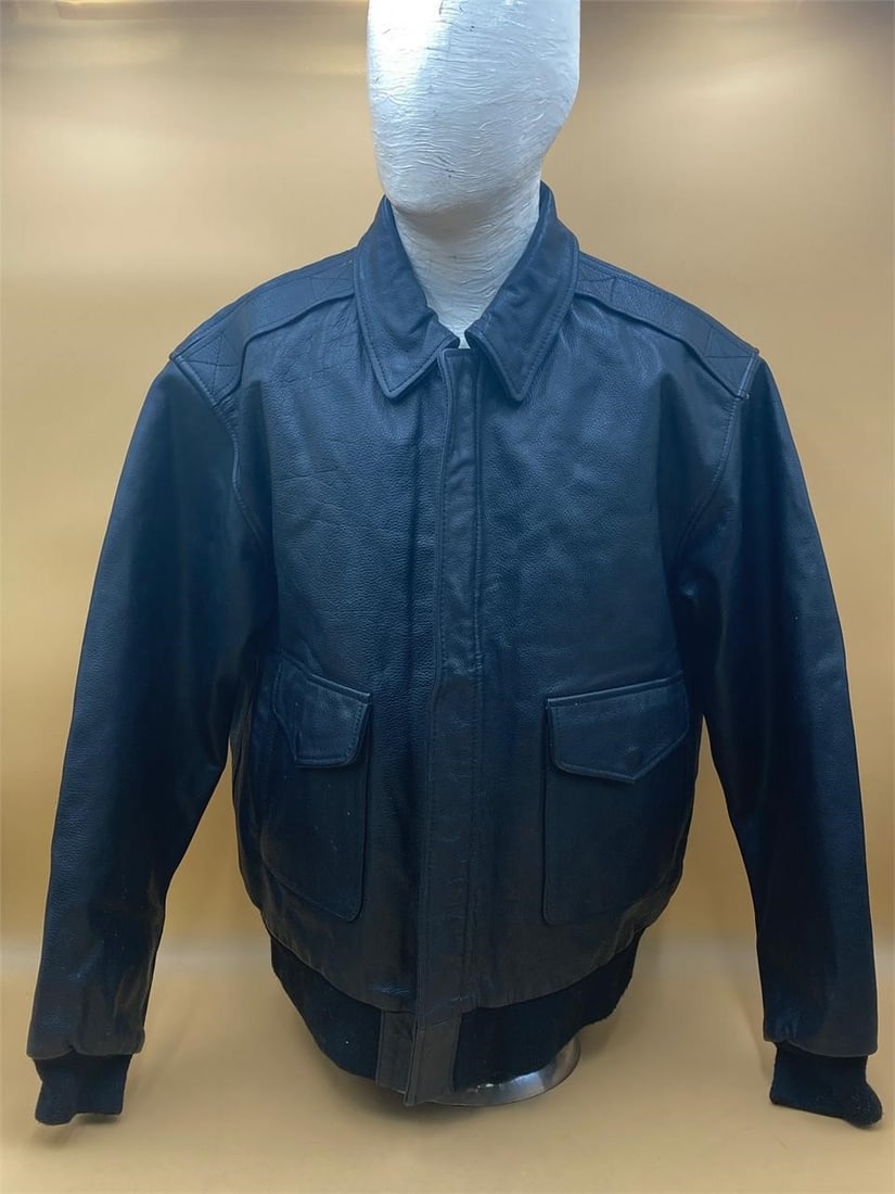US Army Air Force Flyers Leather A-2 Bomber Jacket (1 of 9)