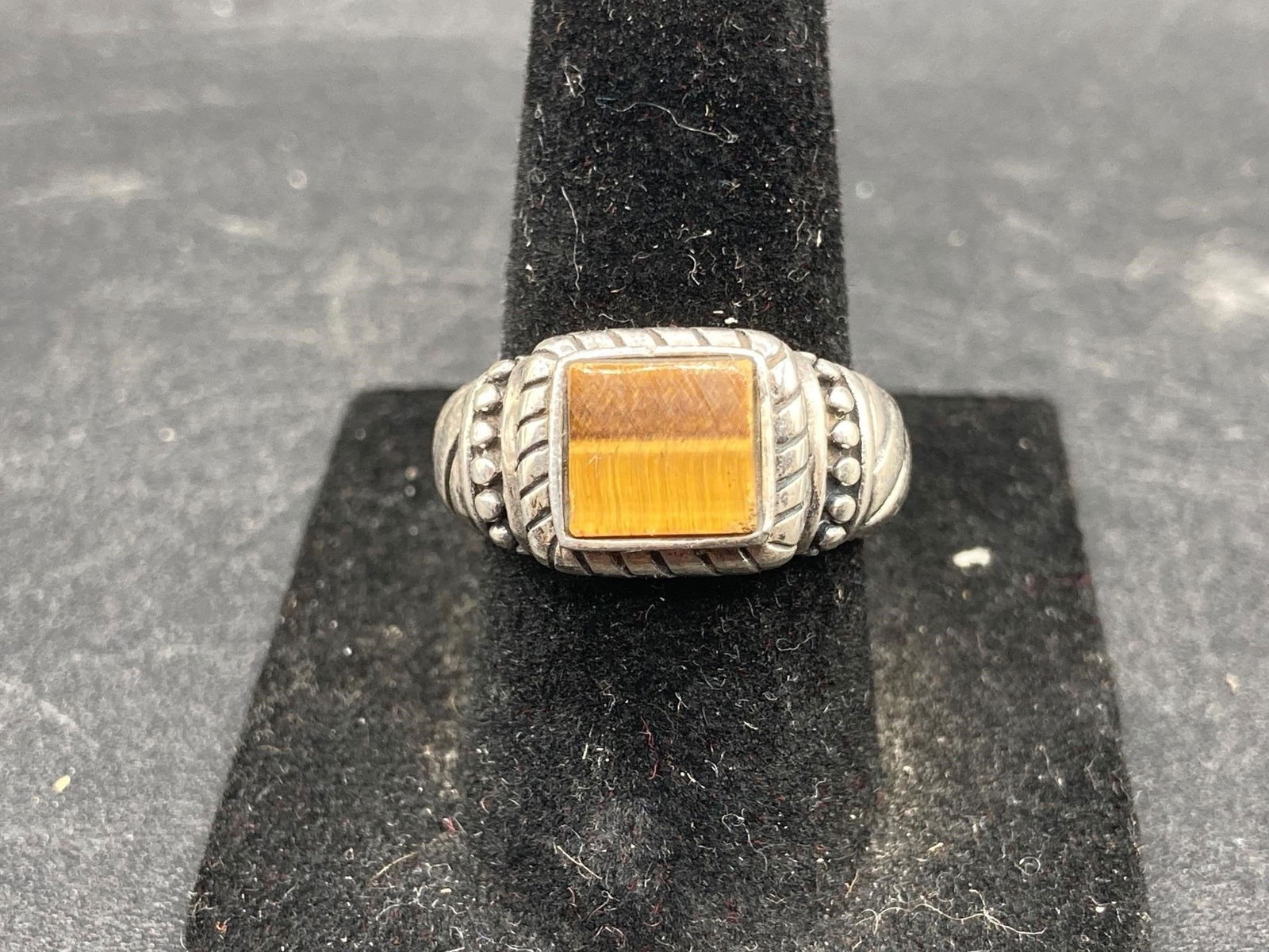 Sterling Silver Tiger's Eye Ring Size 6.5 (1 of 7)