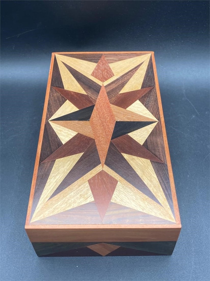 Wooden Kaleidoscope Box (1 of 7)