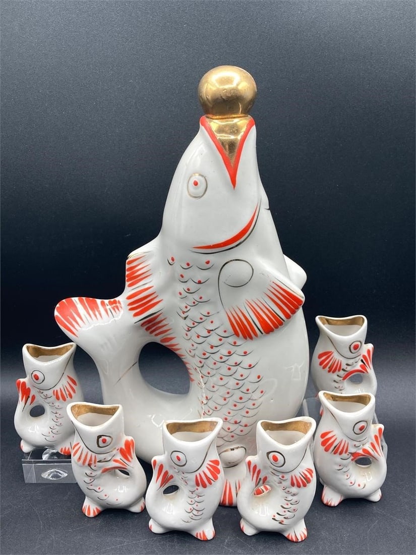 Vintage Soviet Carp Vodka Decanter & Shot Glasses (1 of 12)