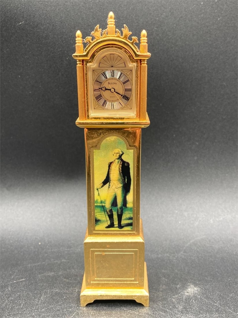 Bulova B0008 Mini Grandfather Clock (1 of 9)