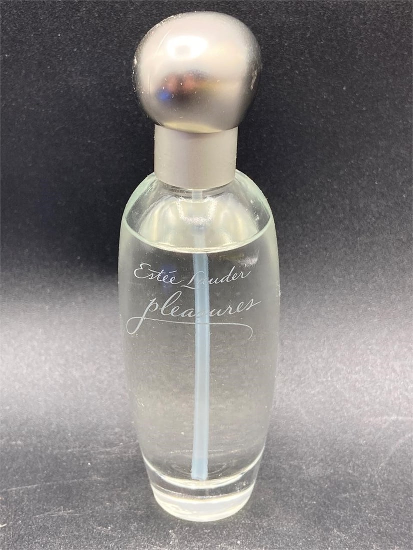 Este Lauder Pleasures 30ml Perfume (1 of 3)