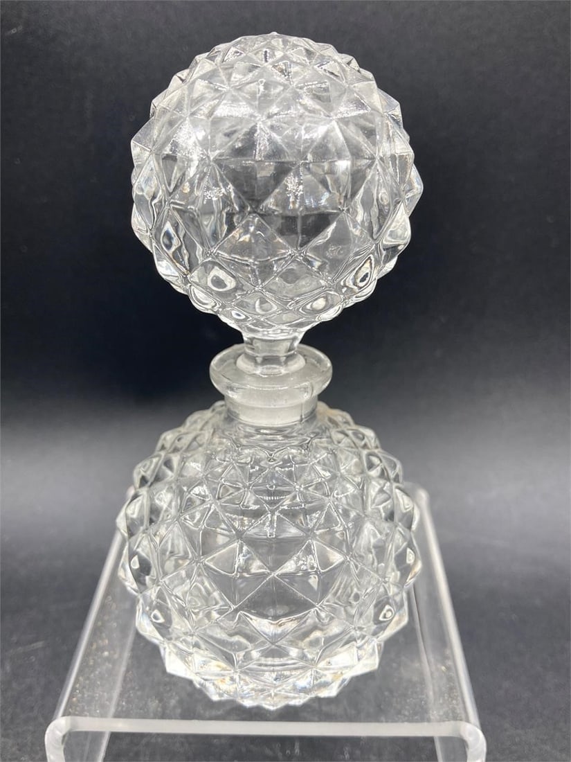 Vintage Irice clear glass diamond pattern perfume bottle. Features round shaped body and stopper (1 of 4)
