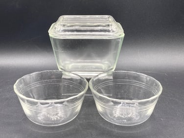 Pyrex Glass Cups and Covered Mini Dish