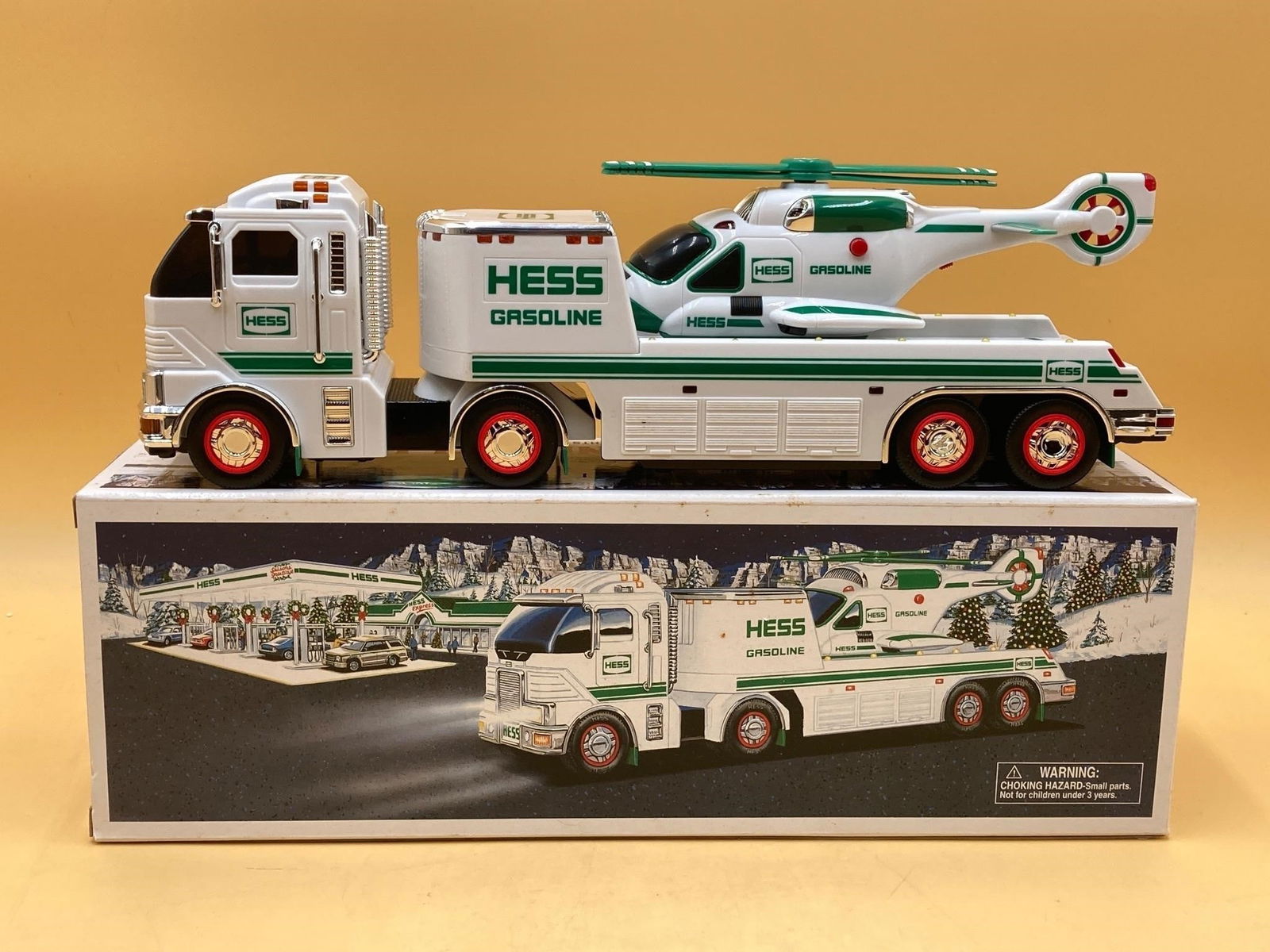 2006 Hess Truck & Helicopter Toy (1 of 9)