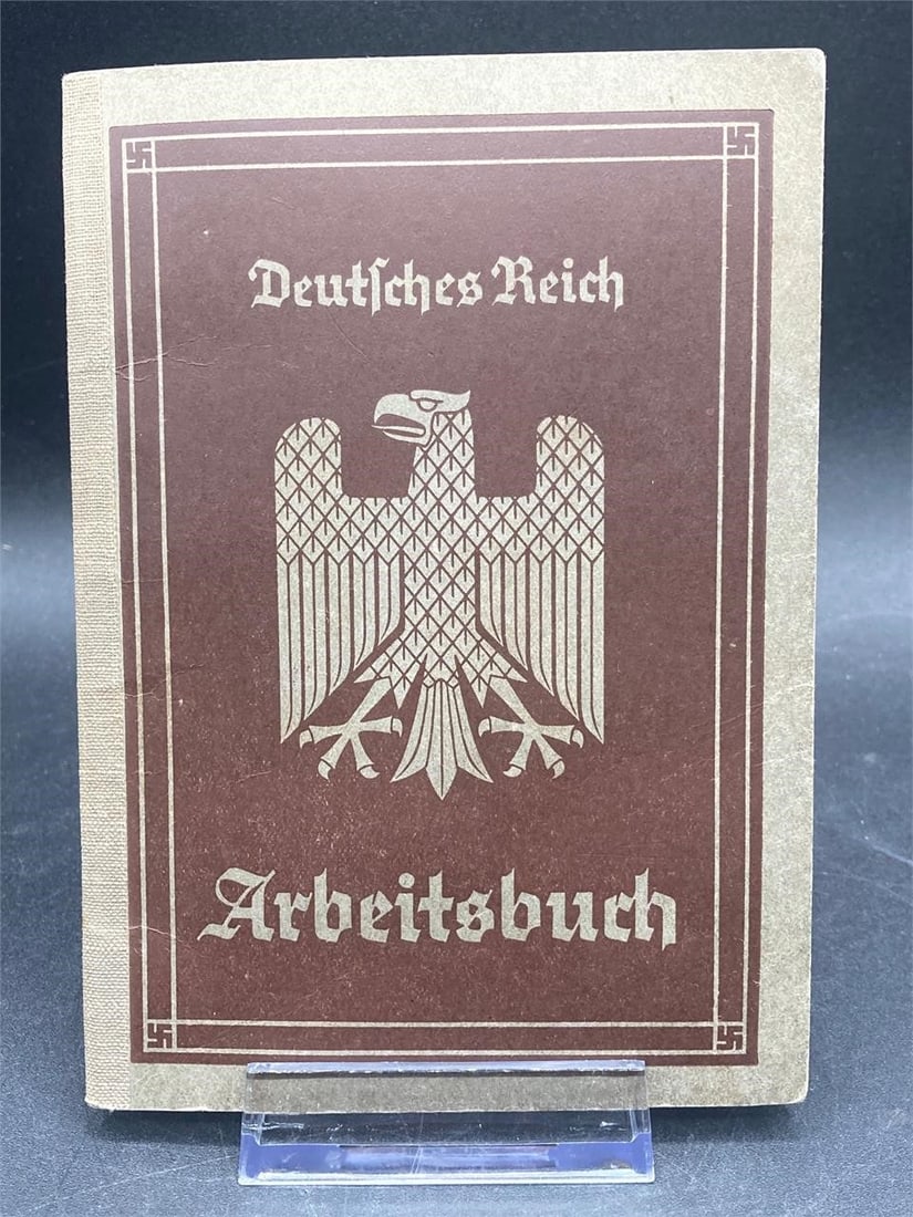 WWII German Deutsches Reich Arbeitsbuch Work Book: Original world war II German Deutsches Reich Arbeitsbuch work book papers. Dated February 1935 on cover page with hand written logs on some pages as noted in photos. Item is in excellent condition.Mea