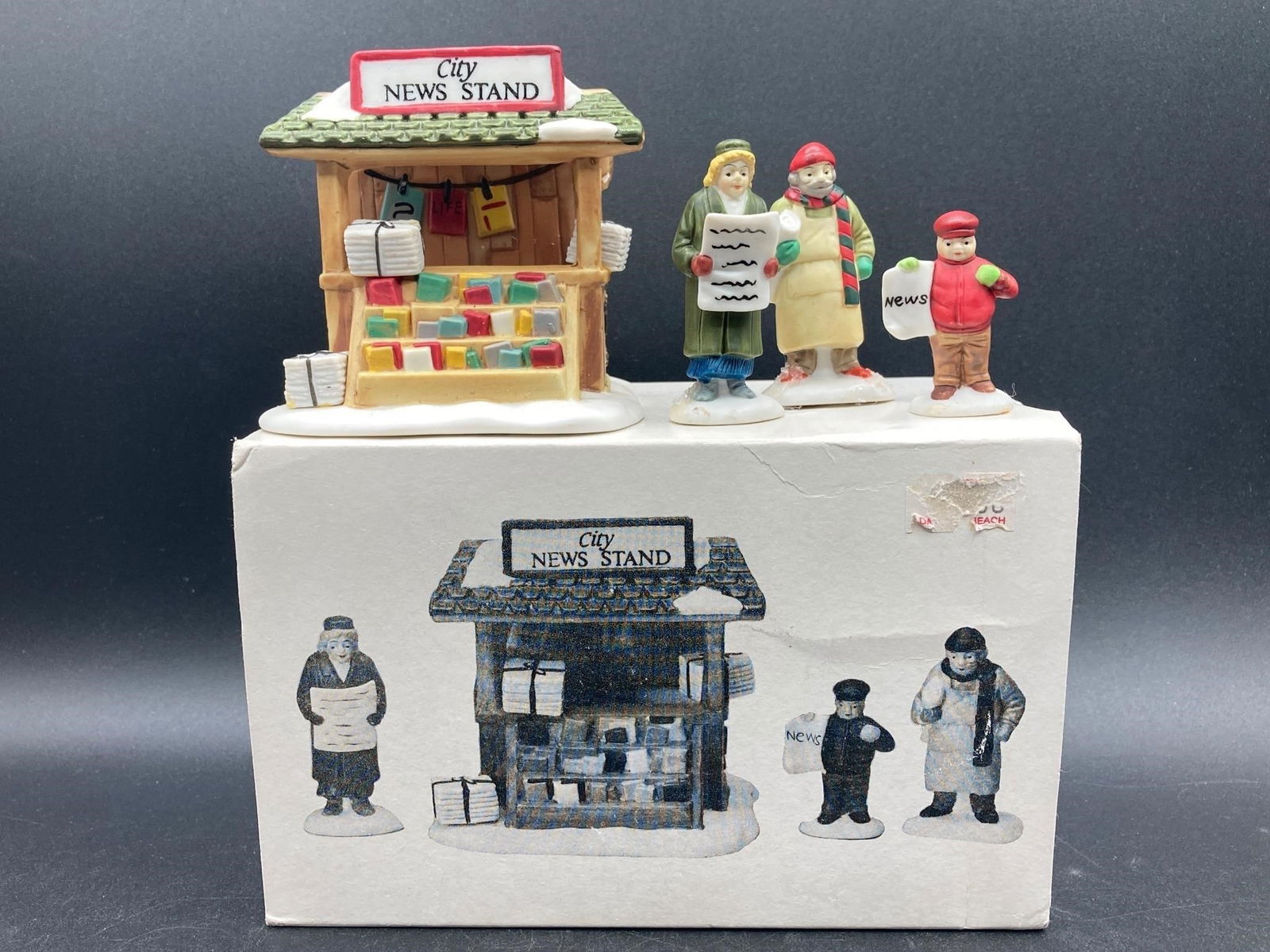 Department 56 Christmas City News Stand (1 of 10)