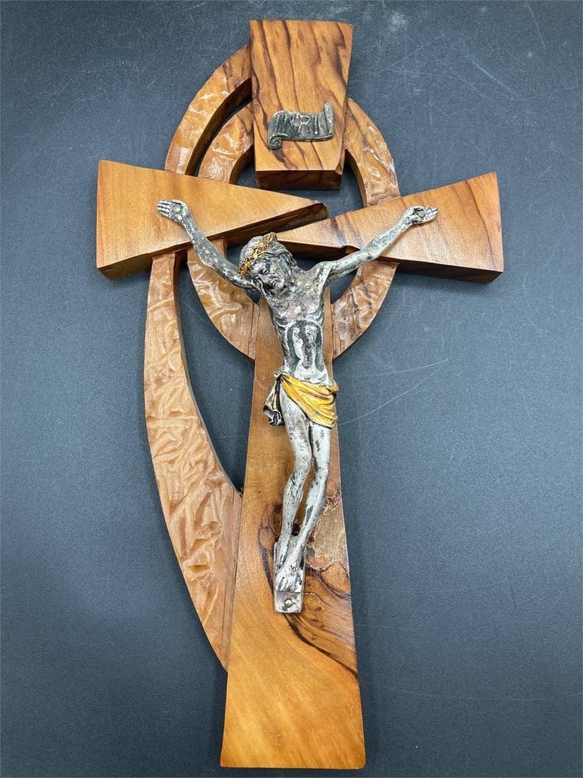 12" Silver Jesus Crucifix Blessed By Pope: 12" silver & wood Jesus Christ crucifix blessed by pope John Paul II. Features pure .999 silver Jesus Christ and INRI pieces and hand carved solid wood cross. Artist signature on Jesus noted in photos