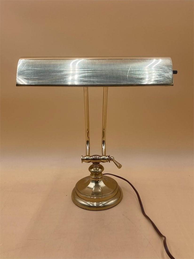 Vintage Brass MCM Banker's Lamp (1 of 7)