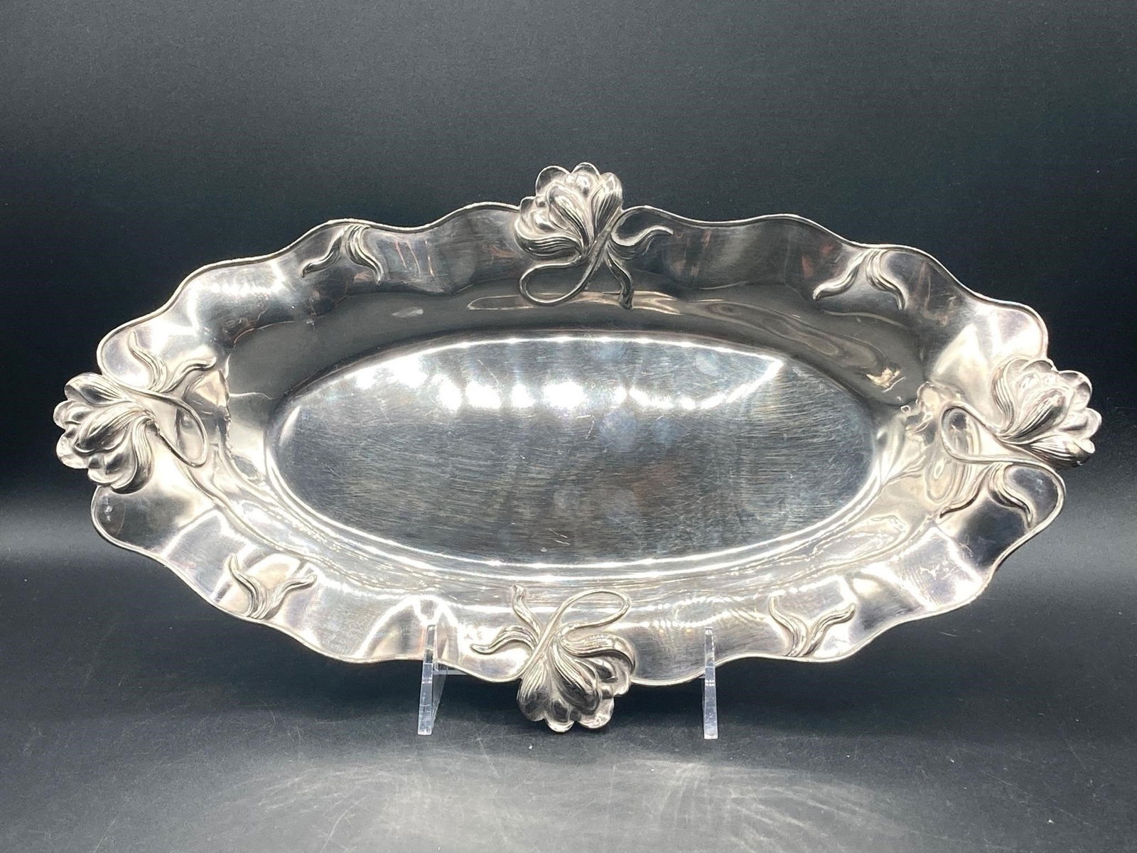 Vintage Victor quadruple silver plated rose dish. Features large rose flower relief designs around (1 of 4)