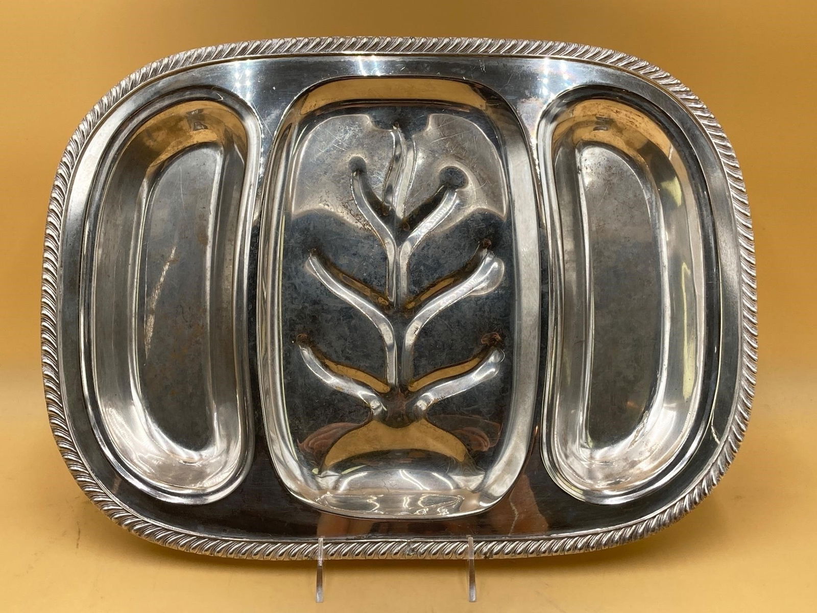 Vintage English Silver Manufacturing Corp silver plated serving tray. Large tray features divided (1 of 6)