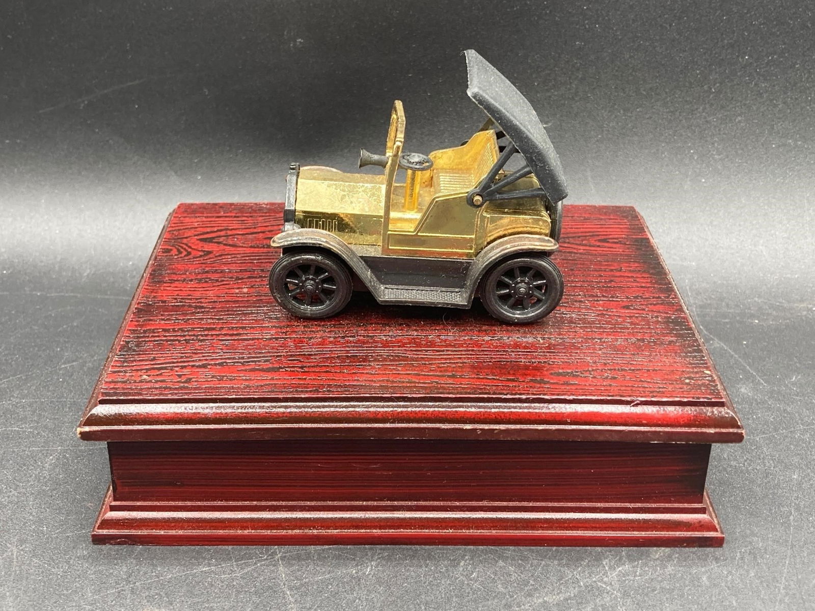 Ford Model T Playing Card Box (1 of 5)