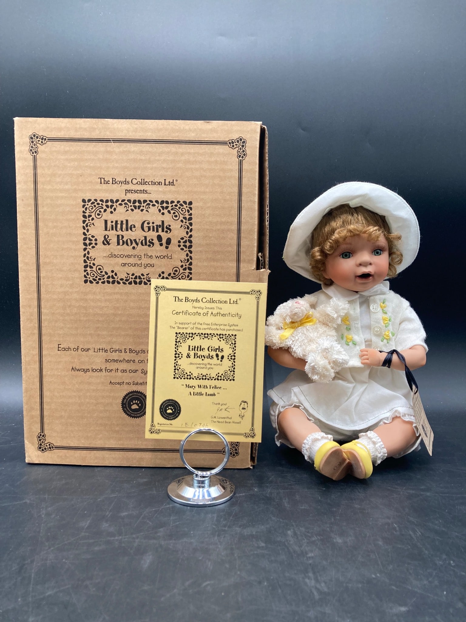 Boyds Collections Little Girls and Boyds Mary Doll (1 of 10)