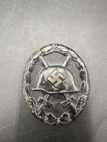 WWII Germany Black Wound Badge with Pinback