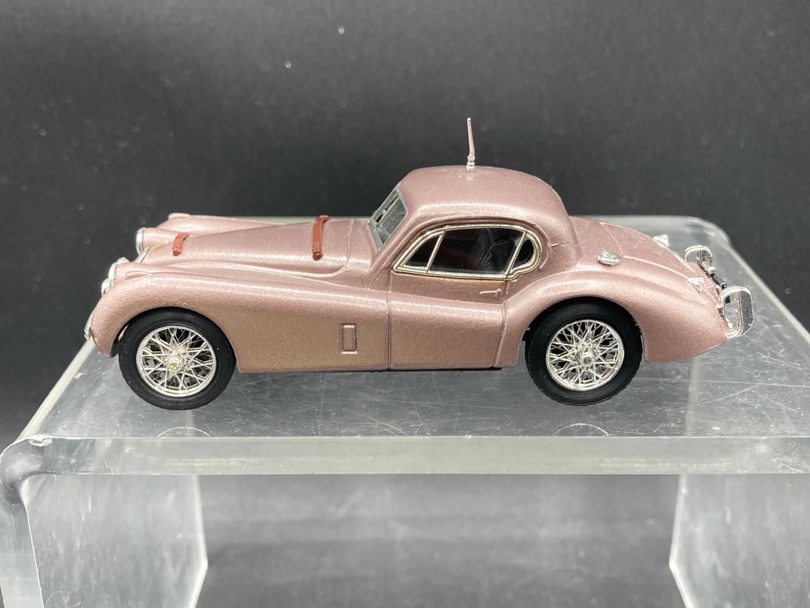 Brumm 1/43 Scale Jaguar XK 120 Die-Cast Car (1 of 8)