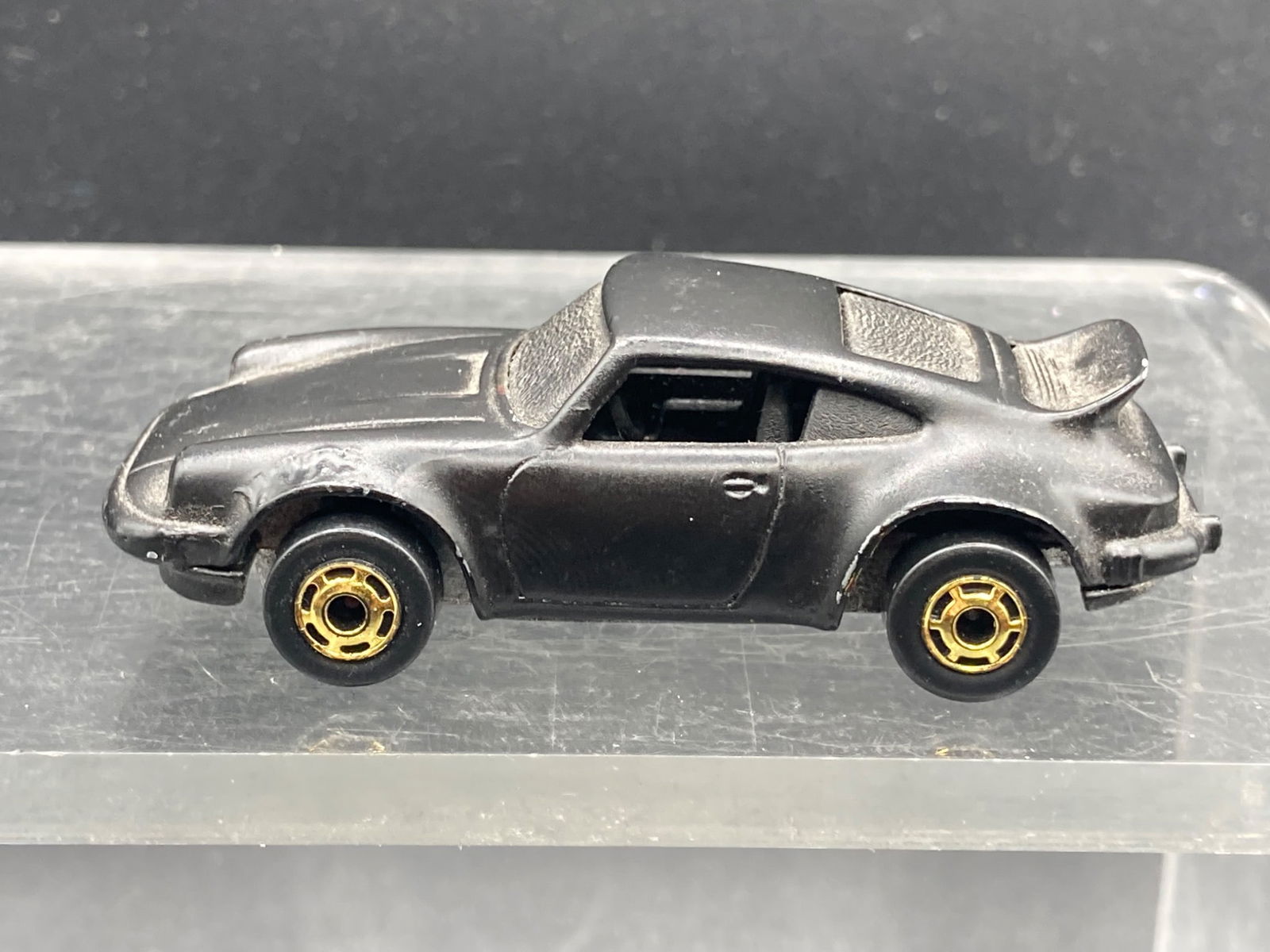 Vintage Mattel Hot Wheels 1/64 P-911 Die-Cast Car (1 of 8)