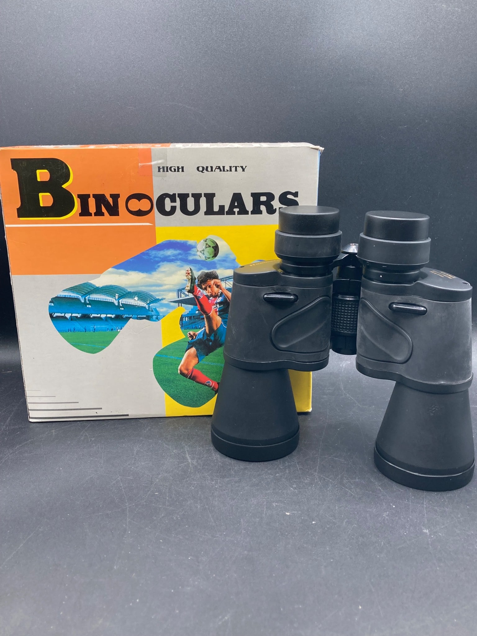 Hammers 10×50 Wide Angle Binoculars with Coated Optics (1 of 8)