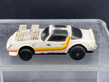 Ideal Toy 1/64 Chevrolet Camaro Die-Cast Car with Dual Engines