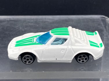 Summer 1:64 Lancia Stratos Die-Cast Car