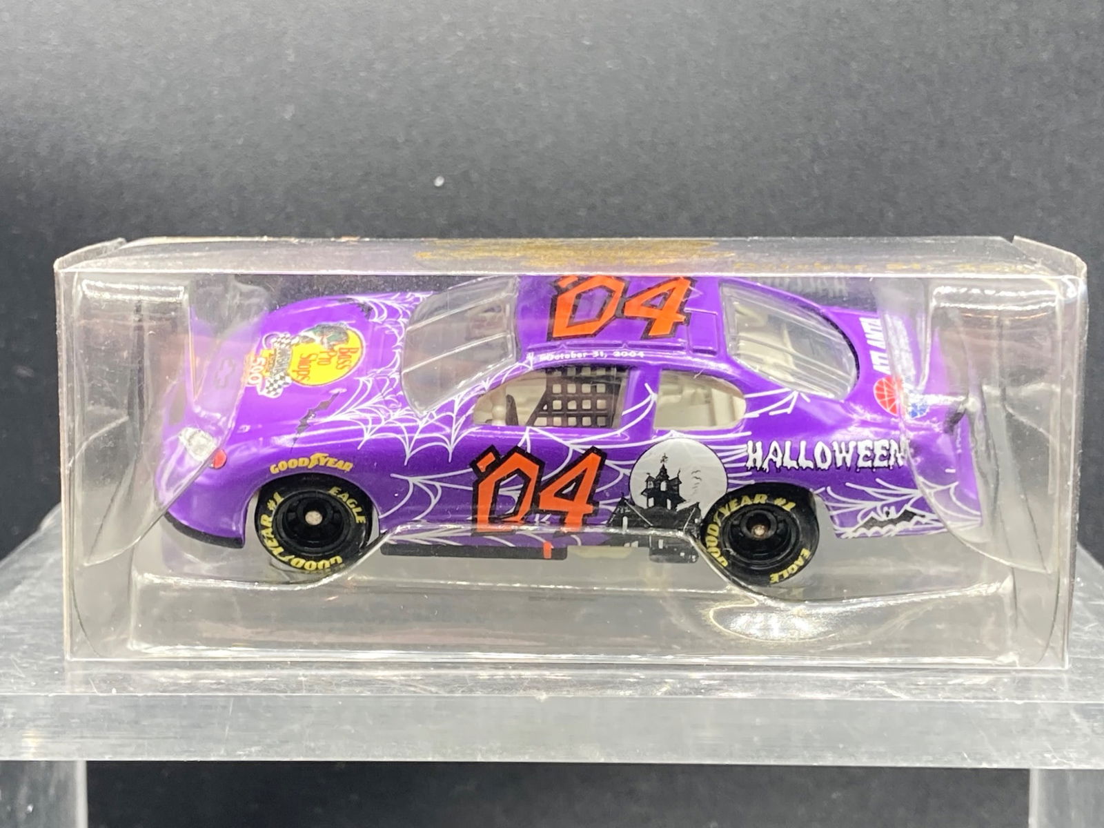 Team Caliber 1/64 NASCAR Halloween 2004 Atlanta Night Race Die-Cast (1 of 5)