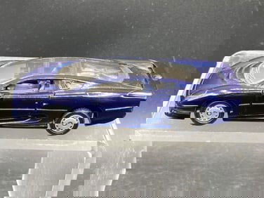 Maisto 1/40 Scale Model Jaguar XJ220 Die-Cast Car