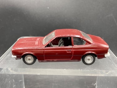 Solido 1/43 Lancia Beta Coupe 1800 Die-Cast