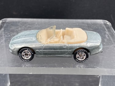 Matchbox 1/62 Scale Jaguar XK8 Die-Cast Model in Metallic Finish
