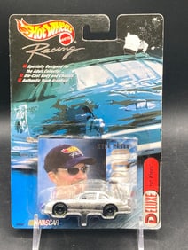 Hot Wheels Racing 1:64 Kyle Petty Deluxe NASCAR Die-Cast Car in Original Packaging