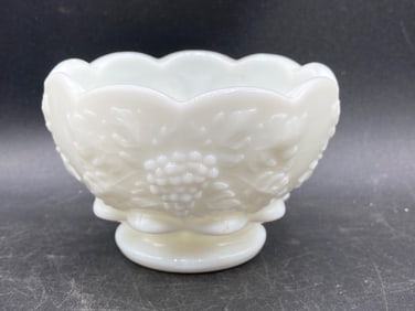 Westmoreland Milk Glass Grapes & Leaves Dessert Bowl