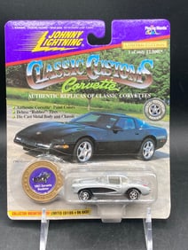Johnny Lightning 1/64 1957 Corvette Roadster Classic Customs Limited Edition