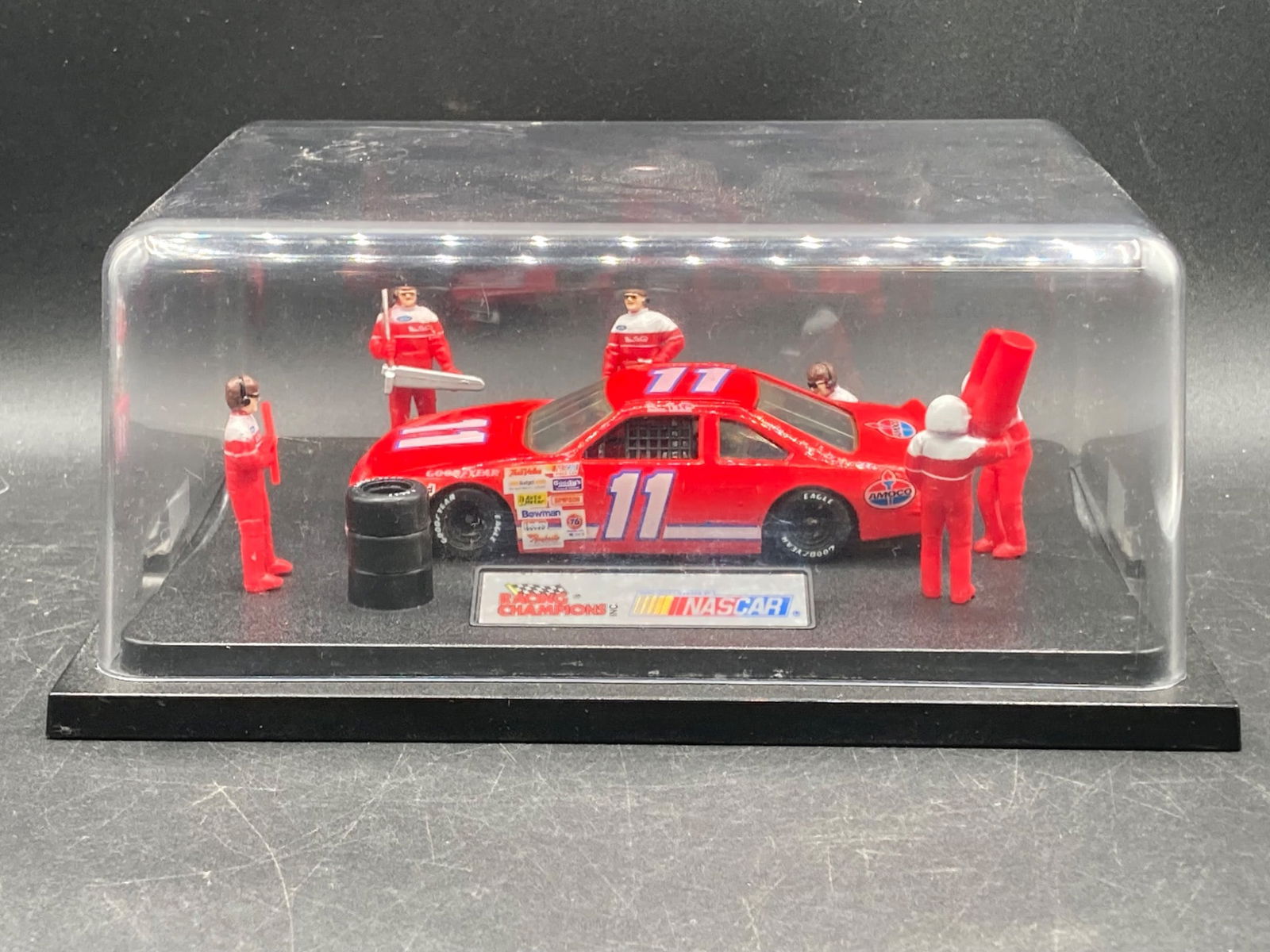 Racing Champions 1/24 Bill Elliott Pit Stop Display with Figures (1 of 8)