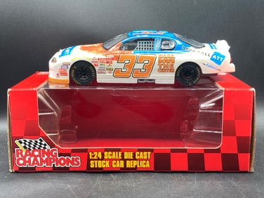 Racing Champions 1/24 NASCAR Kenny Wallace Carrot Top Die-Cast