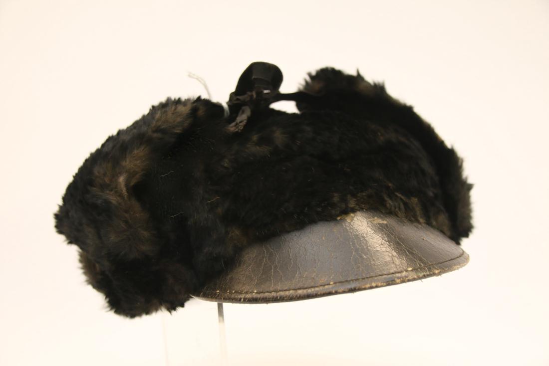ENGLISH VISOR HAT: MUSKRAT ENGLISH MFG. VISOR CAP - WWI/WWII ERA - SILK LINING HAS ENGLISH COAT OF ARMS
