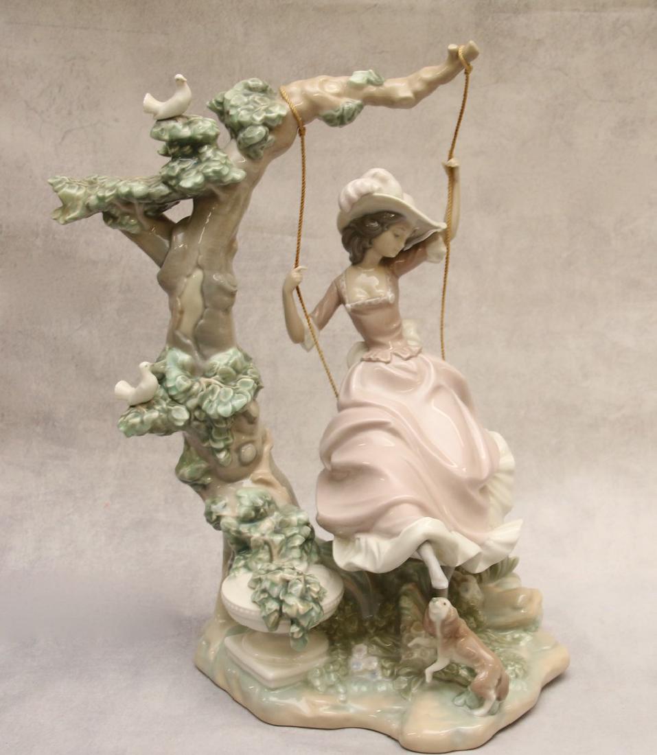 PORCELAIN LLADRO FIGURE (1 of 3)