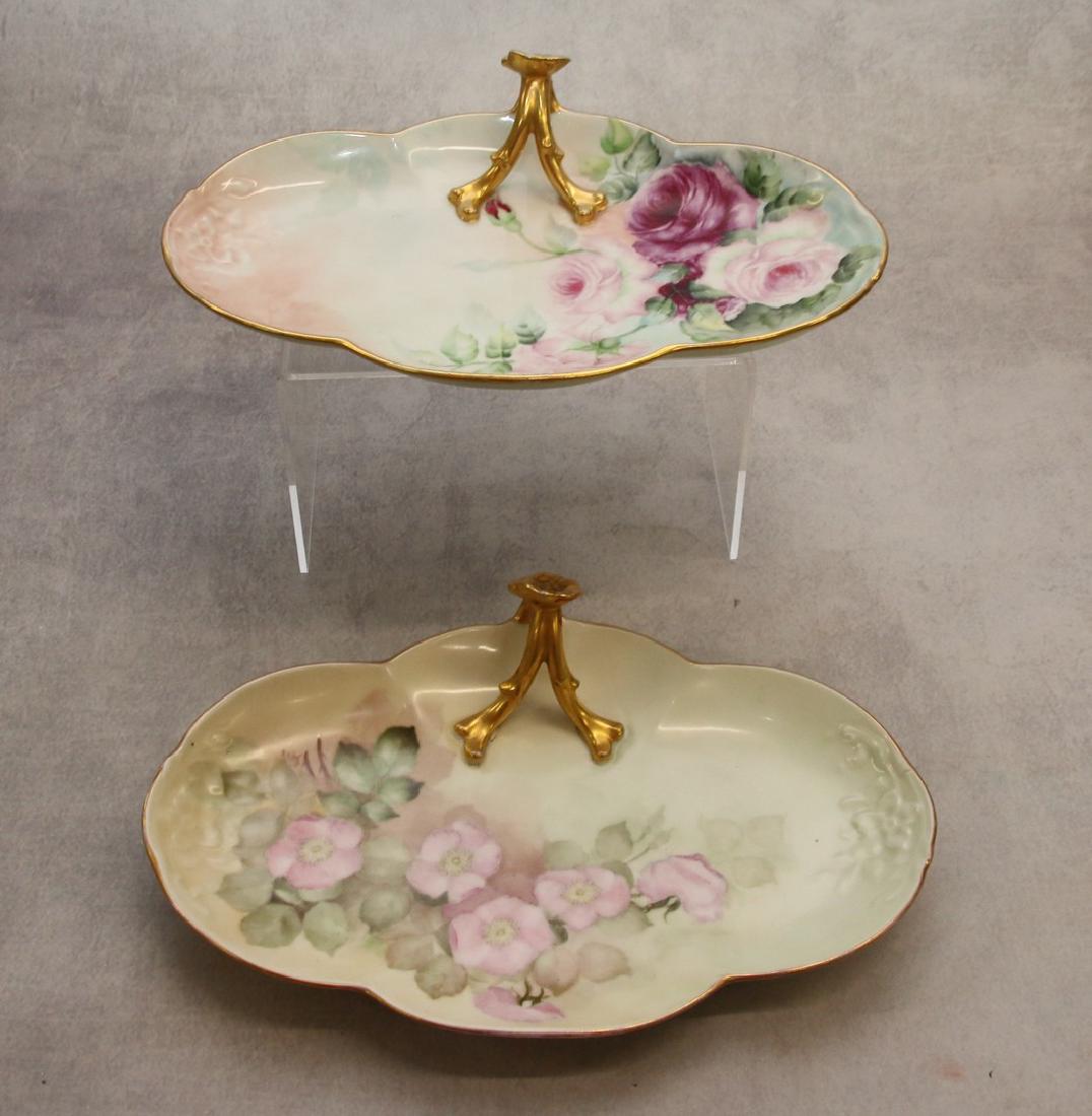 PAIR OF HAND PAINTED HANDLED PLATES (1 of 4)