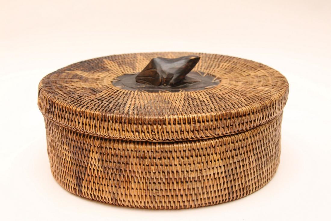 QUALITY HANDMADE BASKET (1 of 3)