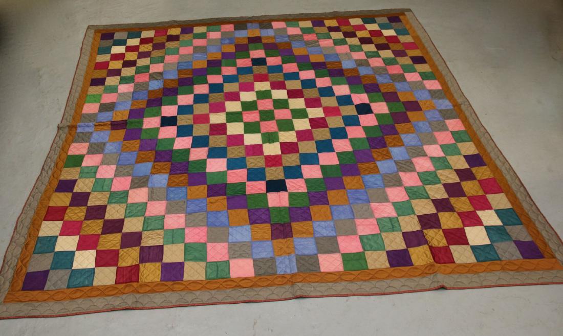 VINTAGE HANDMADE QUILT (1 of 3)